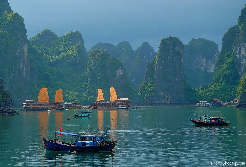 Ha Long in morning